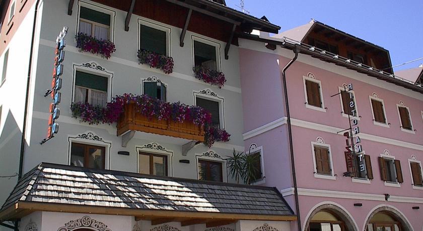 Albergo Scarpone Forni Avoltri Extérieur photo